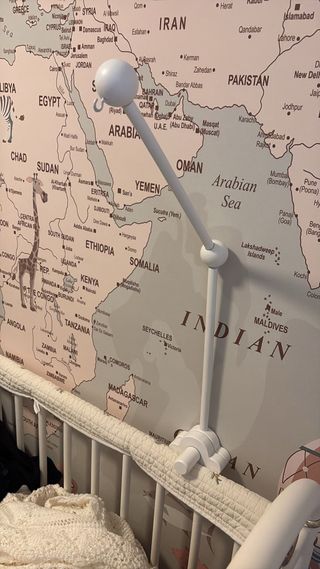 Soporte madera móvil cuna