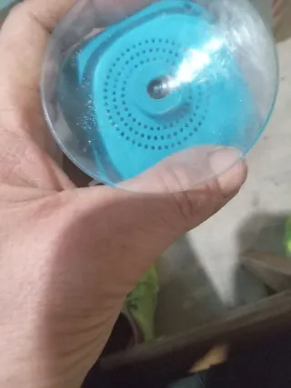 Altavoces 2 normales y 1 acuático