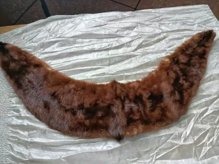 Collo di pelliccia marrone