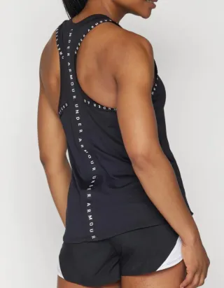 Camiseta deportiva Under Armour negra