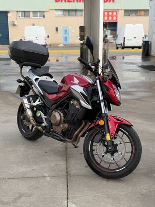 Honda CB500F 2018 Roja con Baúl