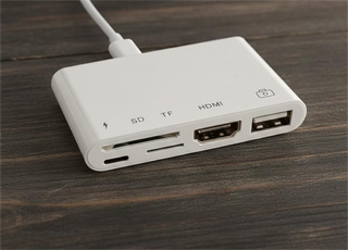 Hub Adattatore 5 in 1 per iPhone/iPad