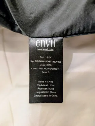 Abrigo cuadros Envii Talla S