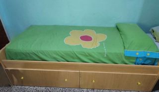 Cama nido de madera con cajones