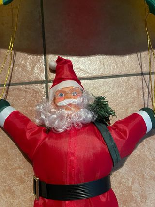 Babbo Natale con paracadute decorazione