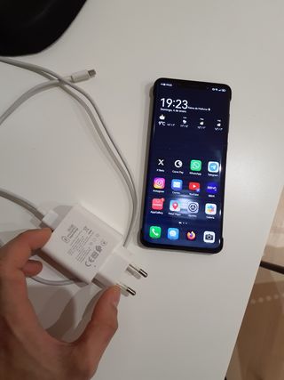 Huawei Mate 50 Pro (Europeo y con funda oficial)