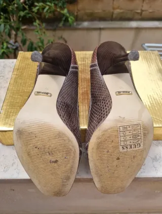 Scarpe Guess in vera pelle