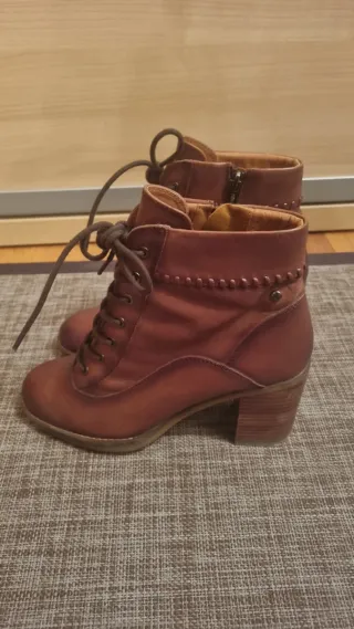 Botines de piel marrones talla 38