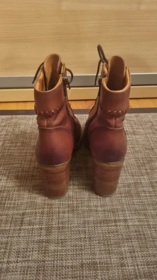 Botines de piel marrones talla 38