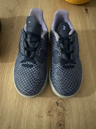 Botas de fútbol multitaco decatlón