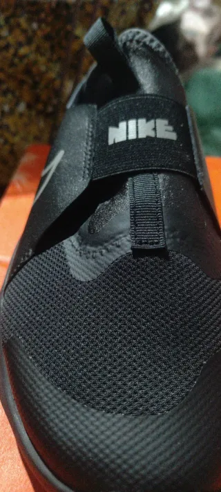 2 pares zapatillas Nike