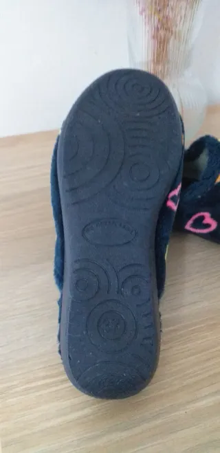 Zapatillas de casa con corazones