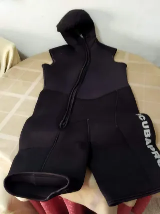 Traje De Neopreno SCUBAPRO Con Vapucha
