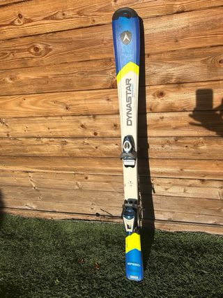 Conjunto Esquí Juvenil: Esquís, Botas y Casco