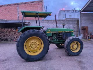 Tractor John Deere 2850