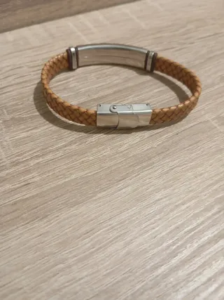 PULSERA DE CUERO