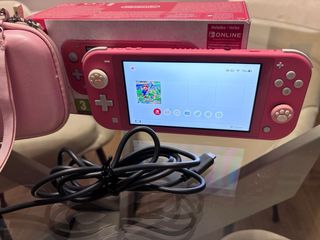 Nintendo Switch Lite + Mario Party + 2 controller
