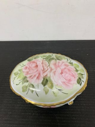 Portagioie in ceramica con rose