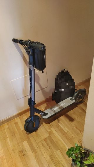 Patinete Eléctrico Reebok