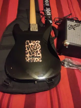 Guitarra Eléctrica Fender Squier Affinity