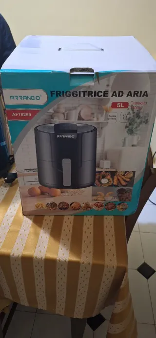 Friggitrice ad aria nera