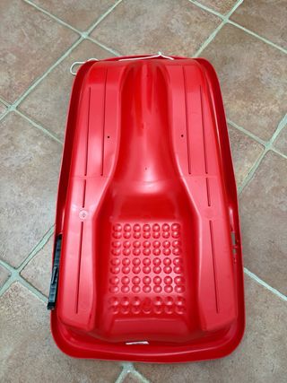 Trineo de Nieve Rojo