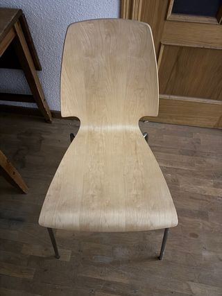 Silla madera y patas hierro