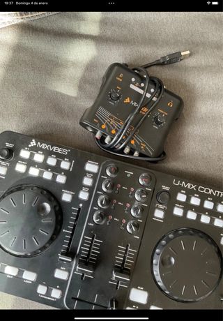 Mesa de mezclas MXVIBES U-MX CONTROL