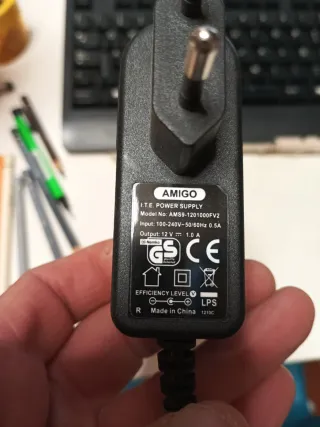 AMIGO Fuente de Alimentación 12V 1A
