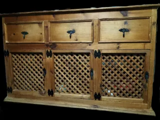 Aparador rústico madera celosía