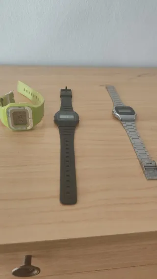 Relojes Digitales Casio y Plata