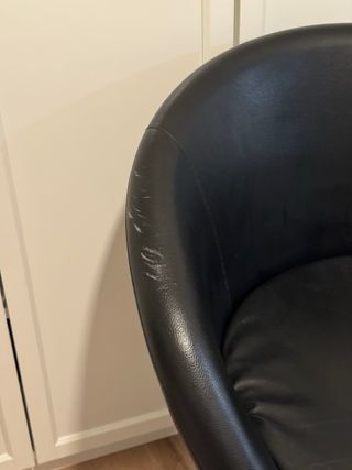 Silla giratoria IKEA Skruvsta negra.