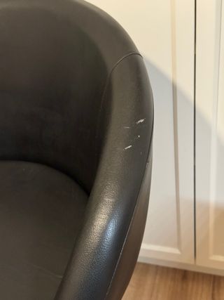 Silla giratoria IKEA Skruvsta negra.