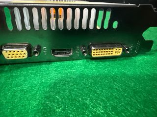 Tarjeta Gráfica ZOTAC GTS250 1GB