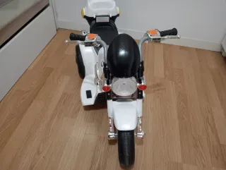 Moto Eléctrica Infantil Blanca 18-36 Meses