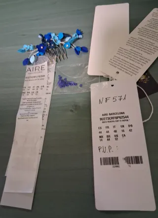 Vestido elegante de fiesta con Capa.