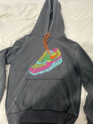 Sudadera Nike Gris con Estampado