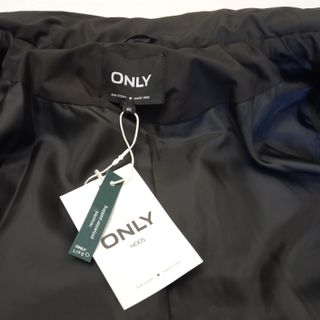 PLUMIFERO ONLY NEGRO MUJER NUEVO