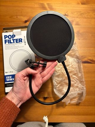 Brazo y filtro para micrófono. Nuevo sin usar