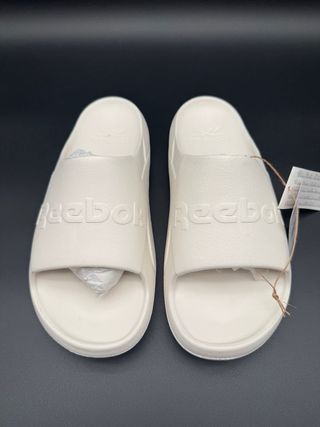 Reebok Chanclas Clean Slide, talla 43