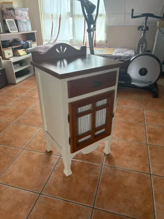 Conjunto mesita noche, escritorio y cabecero forja