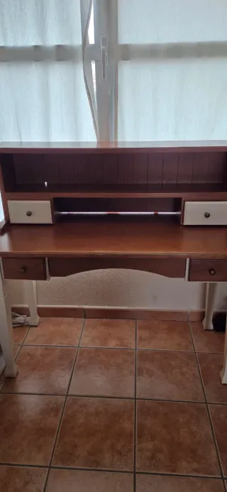 Conjunto mesita noche, escritorio y cabecero forja