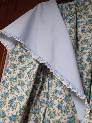 Delantal y pico huertana blanco y azul