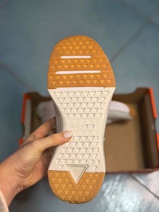 Nike Metcon 10 scarpe CrossFit beige/bianco