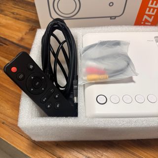 Proyector LED iZEEKER IPL320