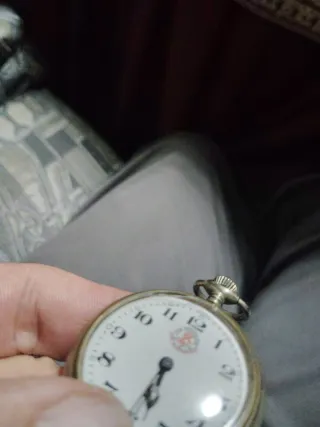 Reloj de bolsillo funcionando