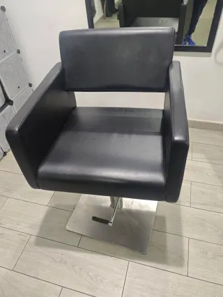 2 Sillones de peluquería negros