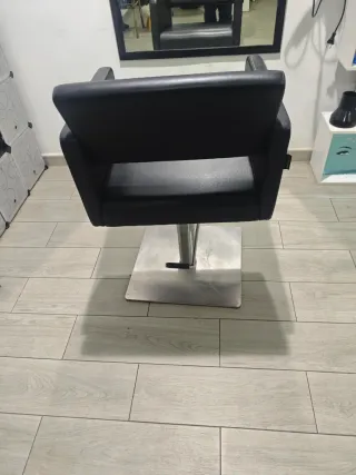 2 Sillones de peluquería negros