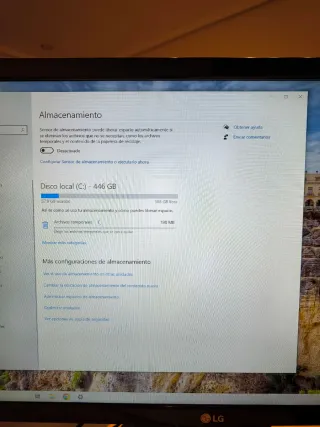 PC Sobremesa con Pantalla, Teclado y Ratón