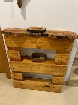 Recibidor madera olivo y palet